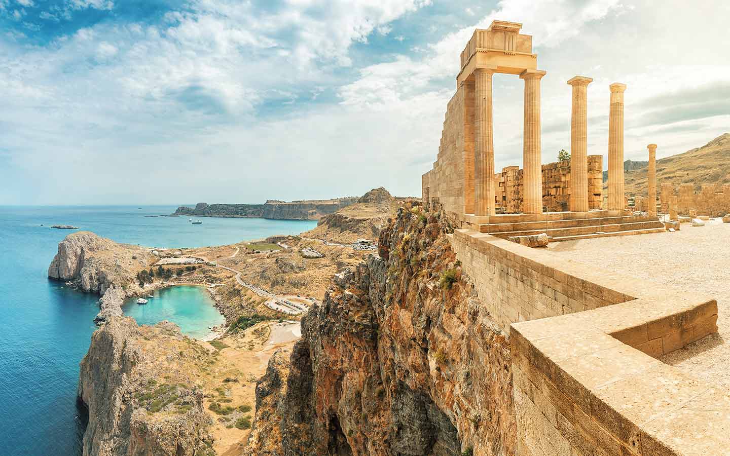 urlaub-21-griechenland Griechenland mit seinen antiken Sehenswürdigkeiten ist heiß begehrt für den Urlaub 21.